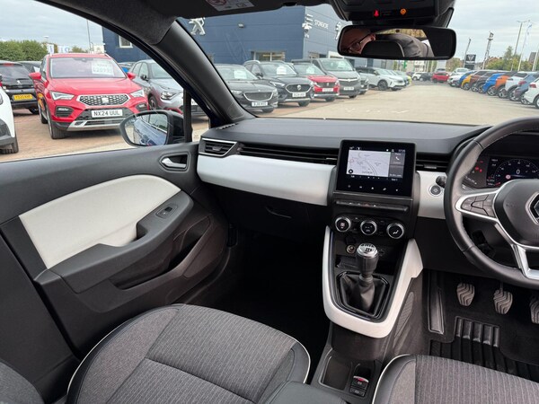 Used Renault Clio 2023 for sale - 75747067: Photo 10