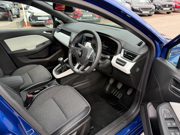 Used Renault Clio 2023 for sale - 75747067: Photo 14