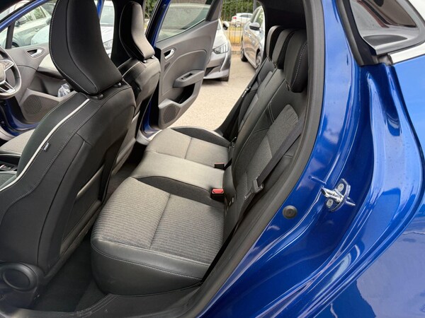 Used Renault Clio 2023 for sale - 75747067: Photo 17