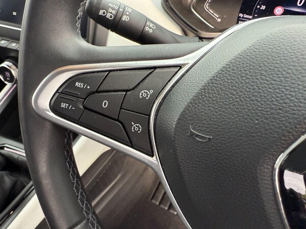 Used Renault Clio 2023 for sale - 75747067: Photo 23