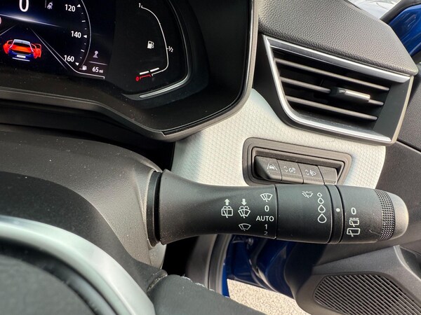 Used Renault Clio 2023 for sale - 75747067: Photo 25