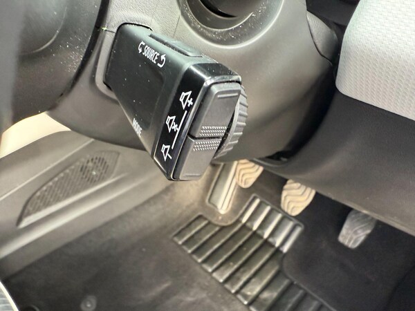 Used Renault Clio 2023 for sale - 75747067: Photo 41