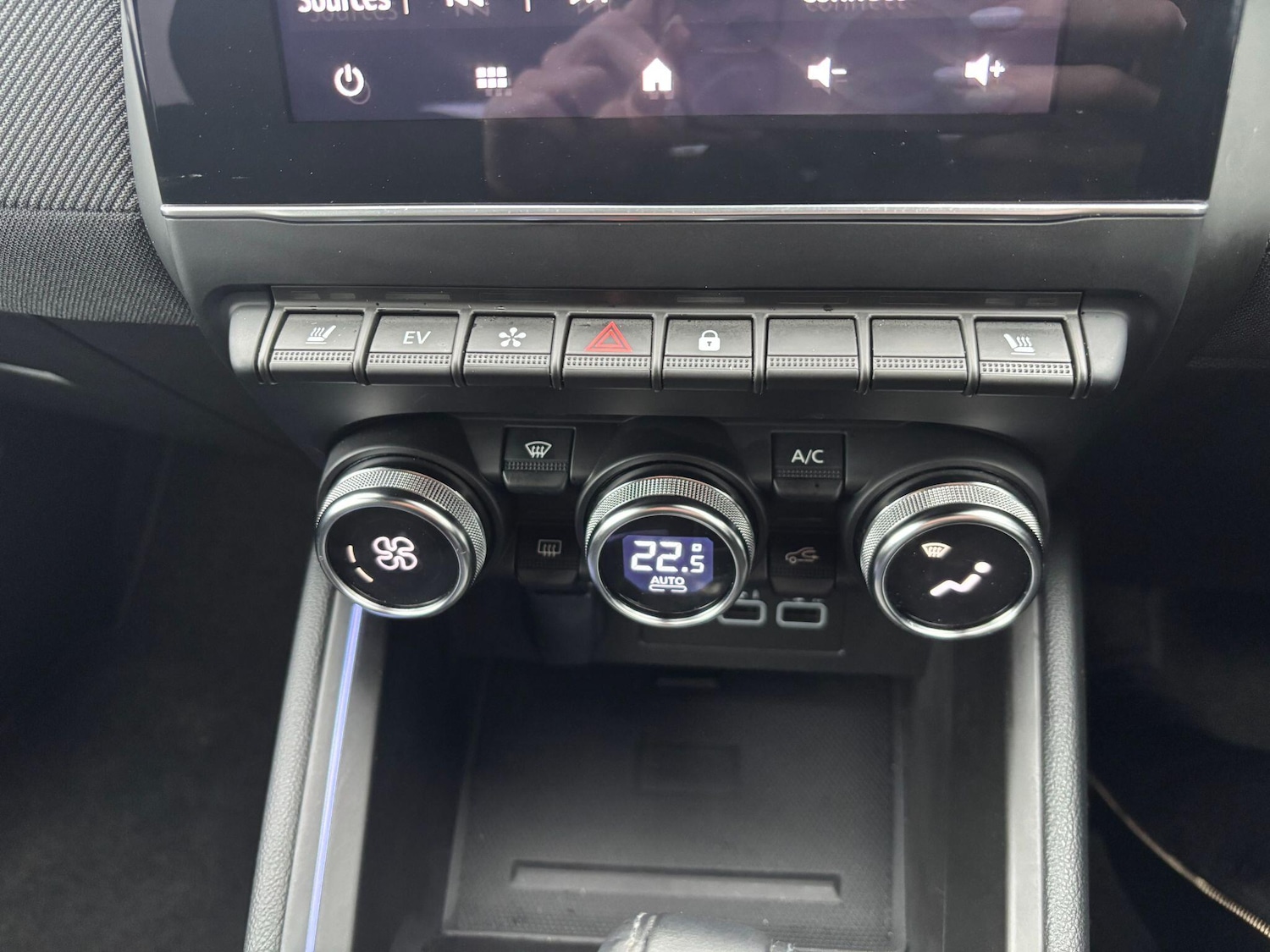 Used Renault Clio 2023 for sale - 76689915: Photo 20