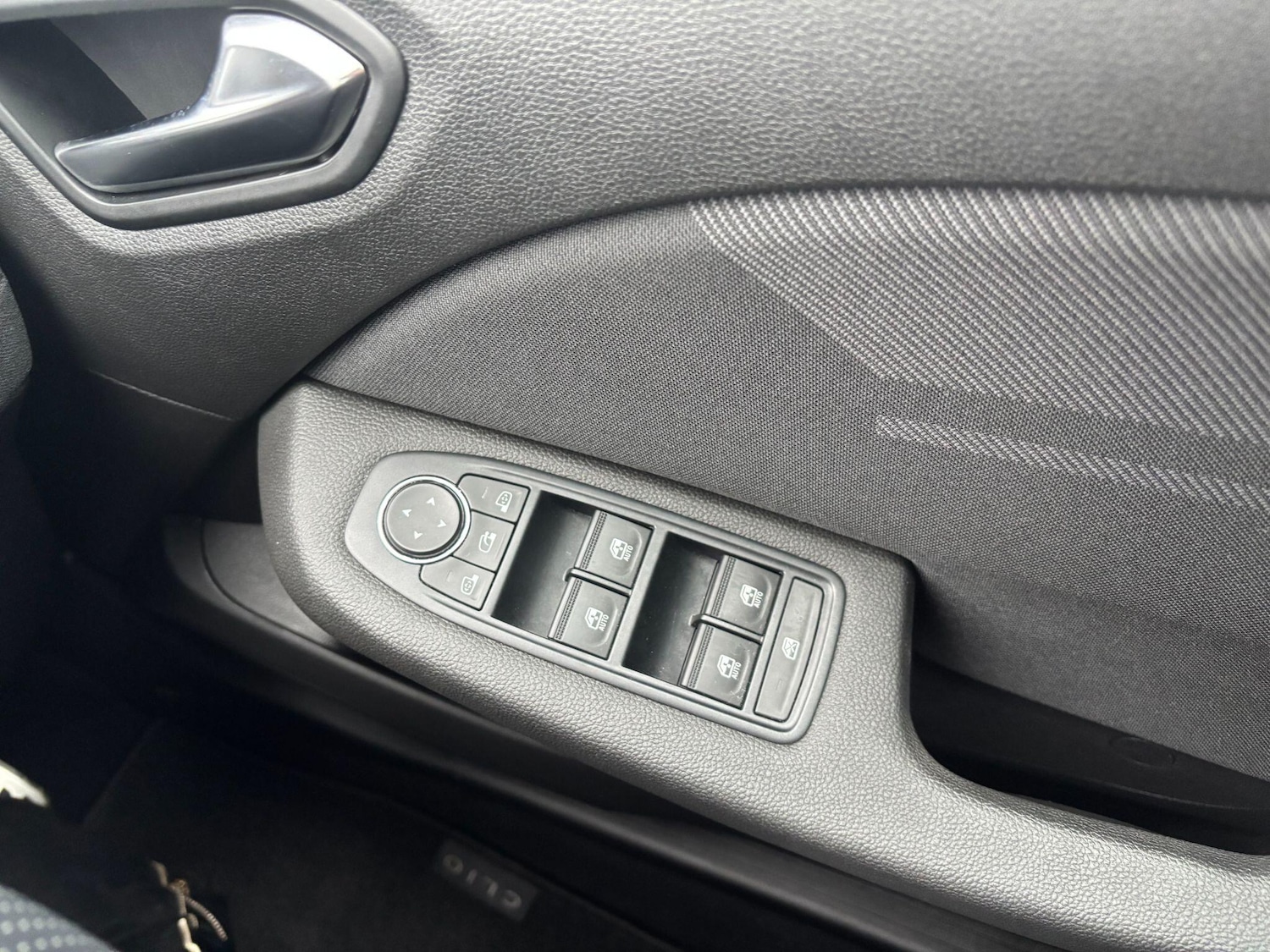 Used Renault Clio 2023 for sale - 76689915: Photo 24