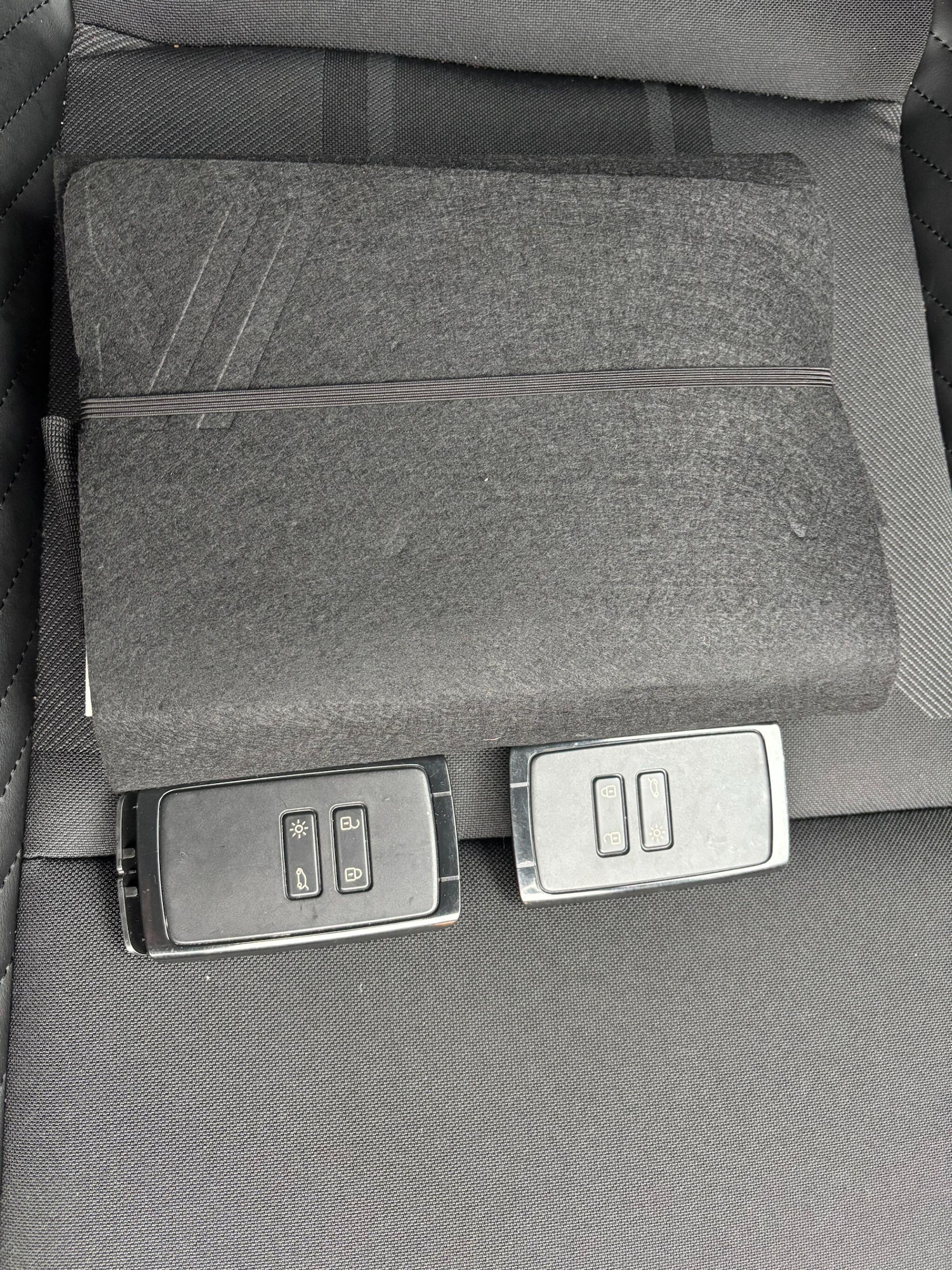 Used Renault Clio 2023 for sale - 76689915: Photo 40