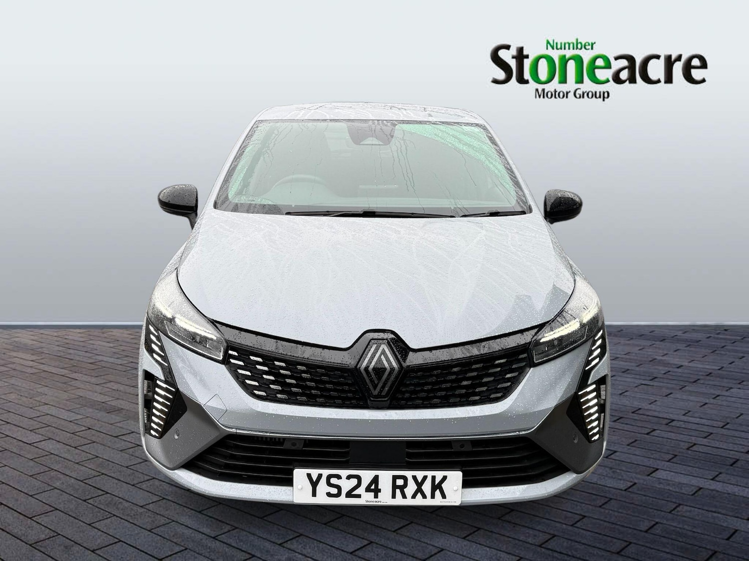 Used Renault Clio 2024 for sale - 77456458: Photo 2