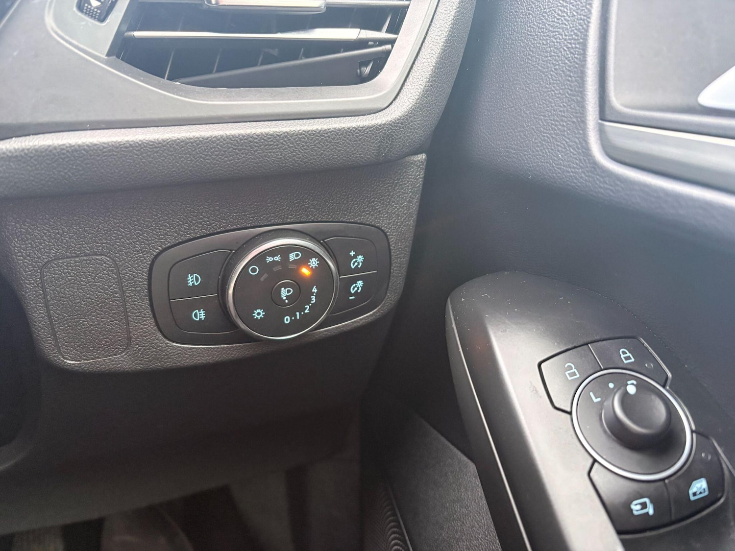 Used Ford Focus 2023 for sale - 77238449: Photo 19