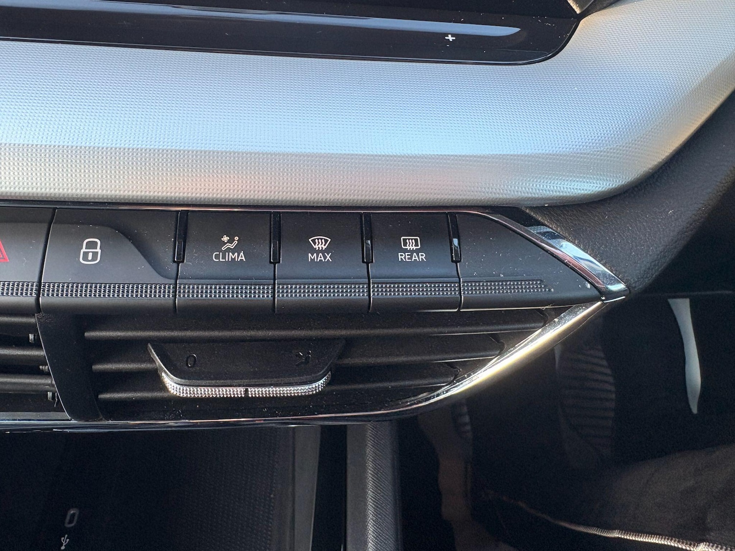 Used Skoda Octavia 2024 for sale - 77202485: Photo 27