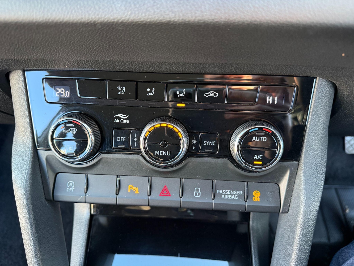 Used Skoda Karoq 2019 for sale - 77143683: Photo 24