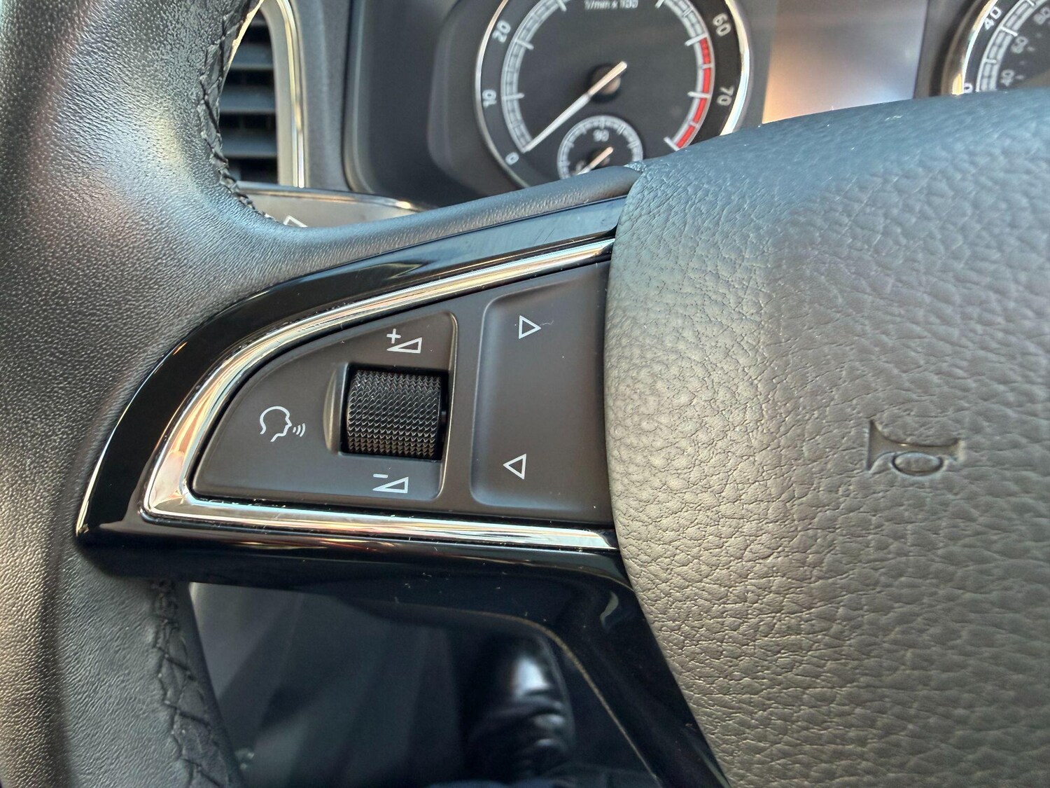 Used Skoda Karoq 2019 for sale - 77143683: Photo 27