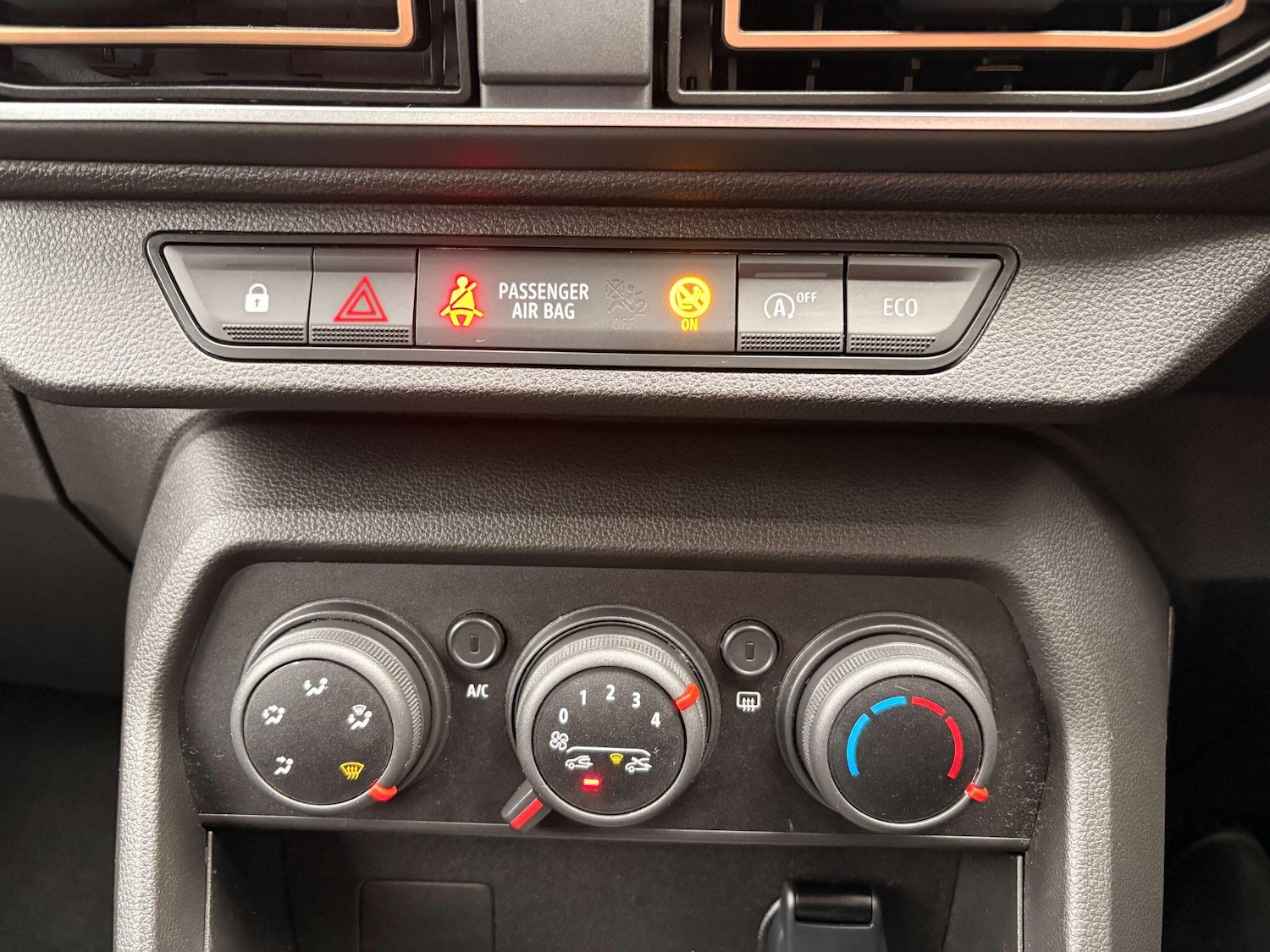 Used Dacia Sandero Stepway 2023 for sale - 77255245: Photo 24