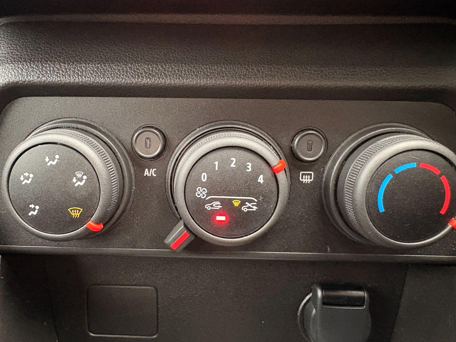 Used Dacia Sandero Stepway 2023 for sale - 77255245: Photo 44