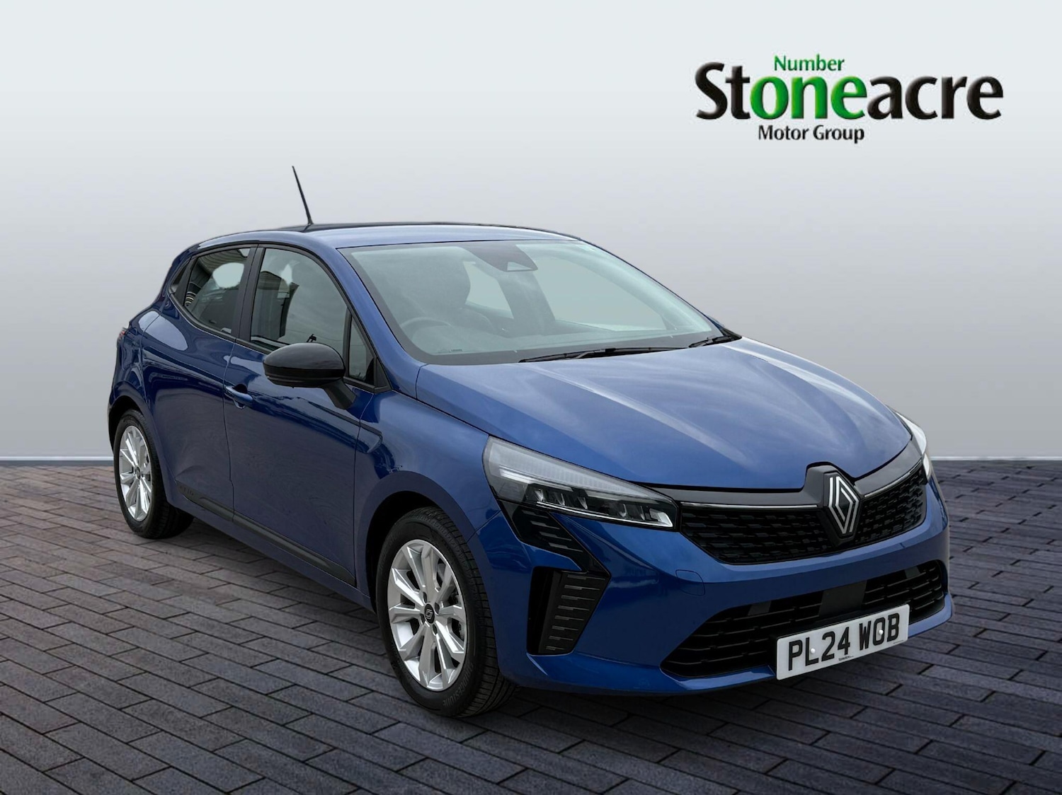 Used Renault Clio 2024 for sale - 76441210: Photo 1