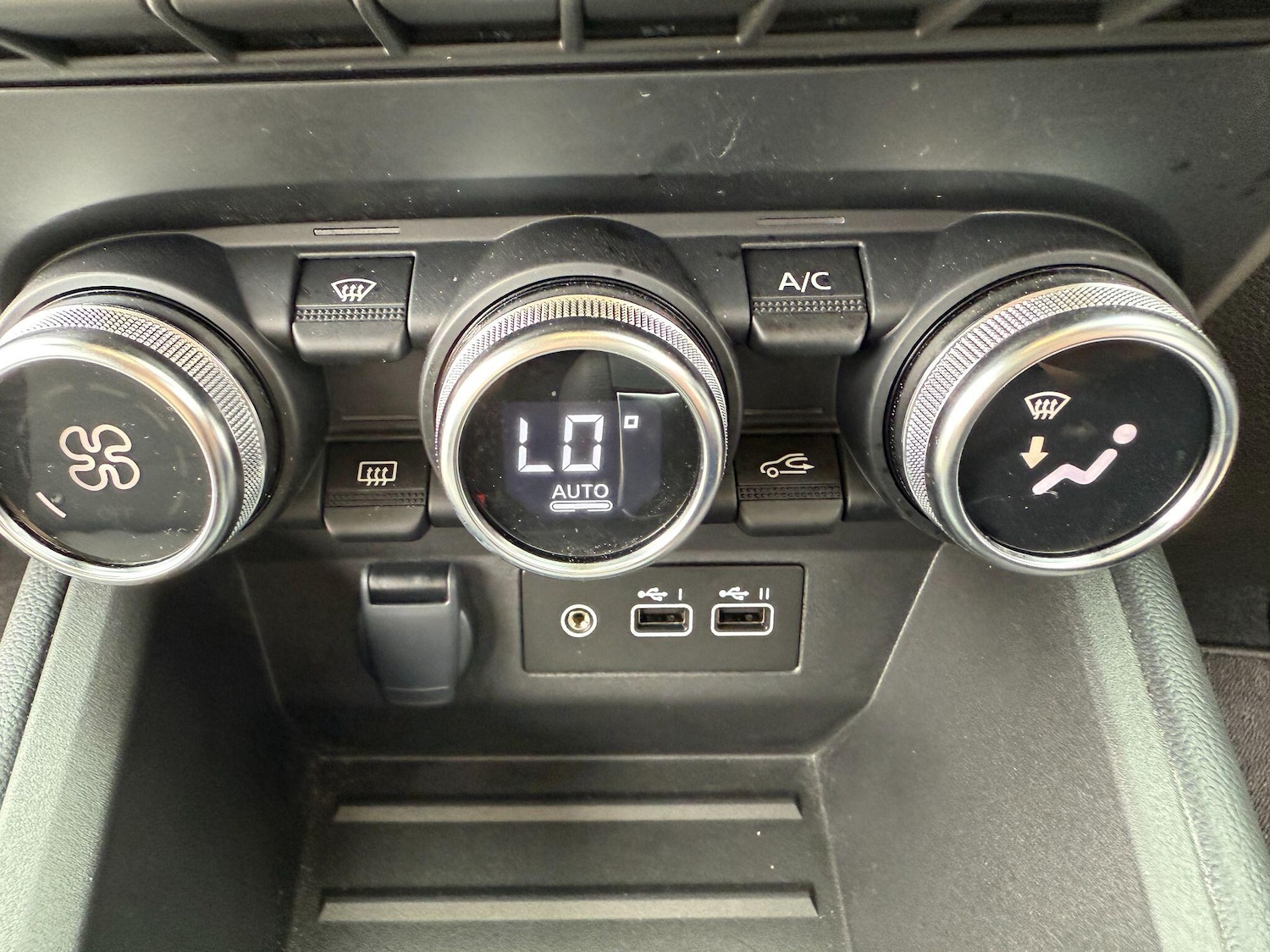 Used Renault Clio 2024 for sale - 76441210: Photo 12