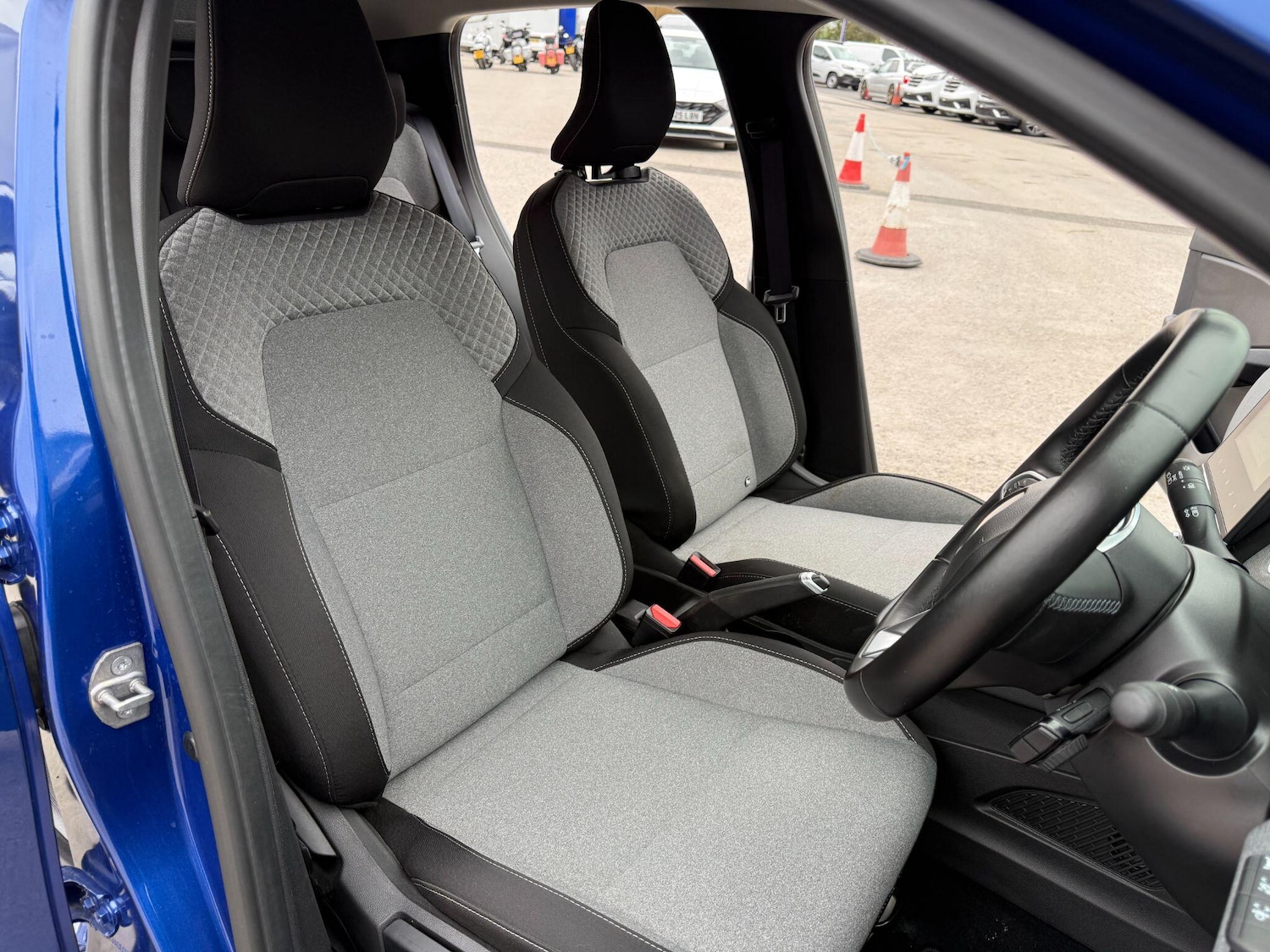 Used Renault Clio 2024 for sale - 76441210: Photo 16