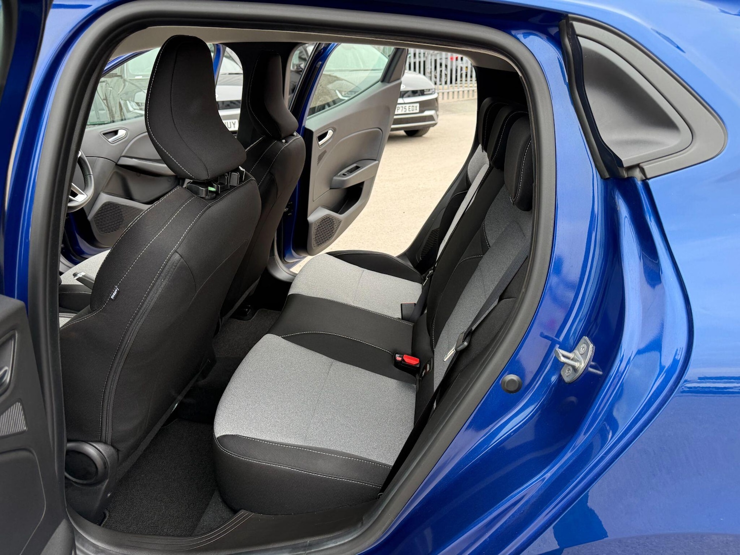 Used Renault Clio 2024 for sale - 76441210: Photo 18