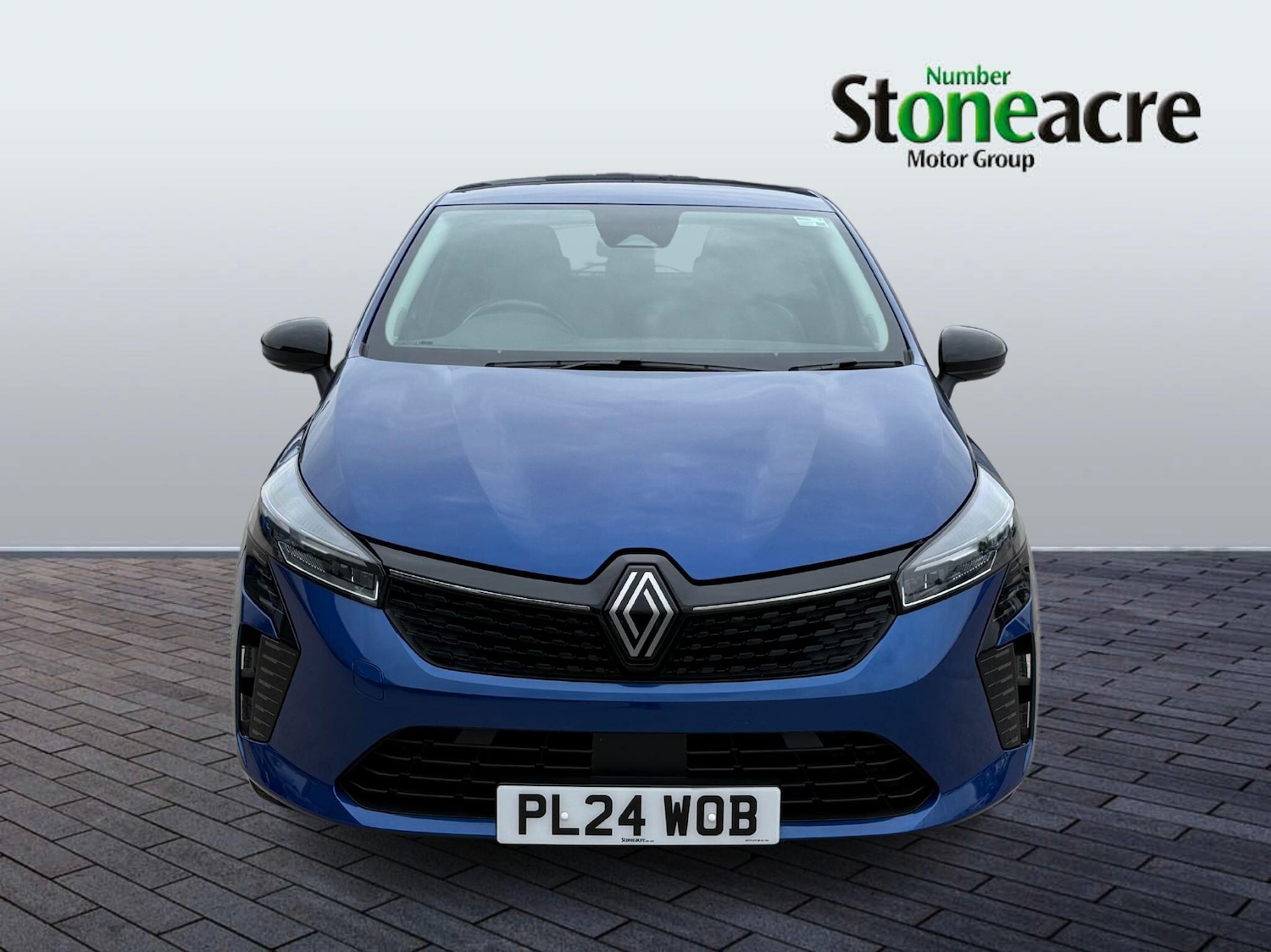 Used Renault Clio 2024 for sale - 76441210: Photo 2