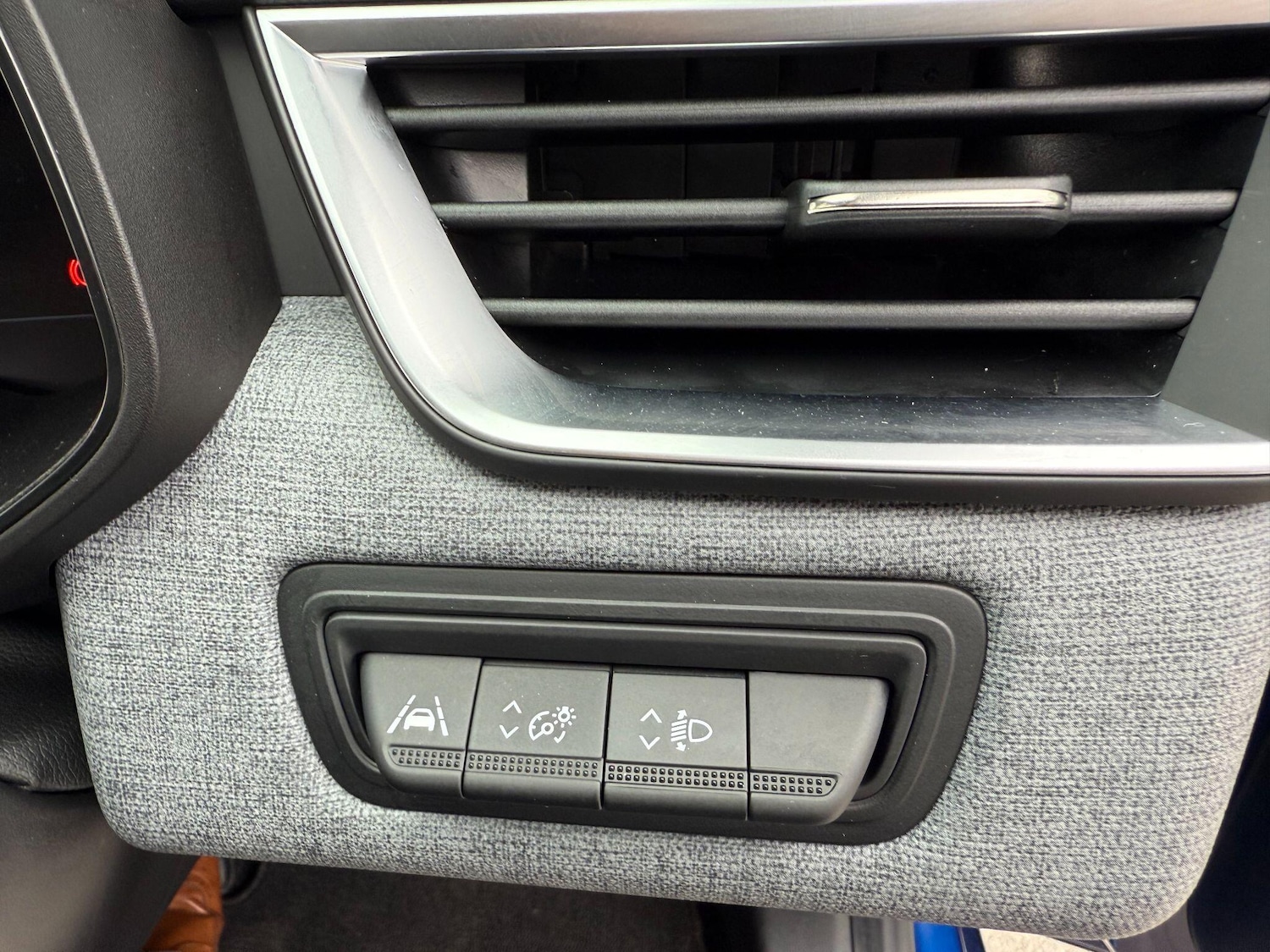 Used Renault Clio 2024 for sale - 76441210: Photo 23