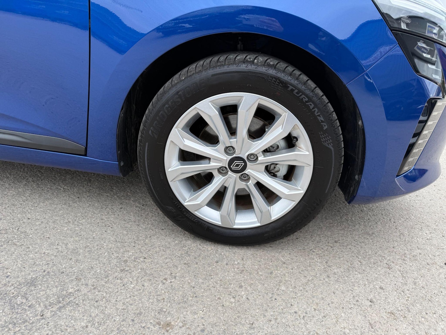 Used Renault Clio 2024 for sale - 76441210: Photo 32