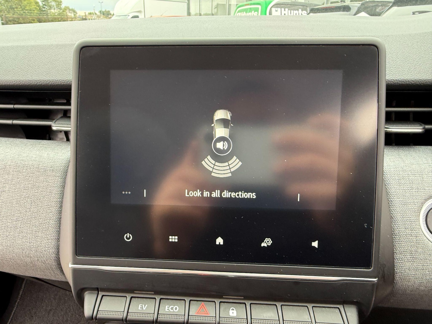 Used Renault Clio 2024 for sale - 76441210: Photo 39