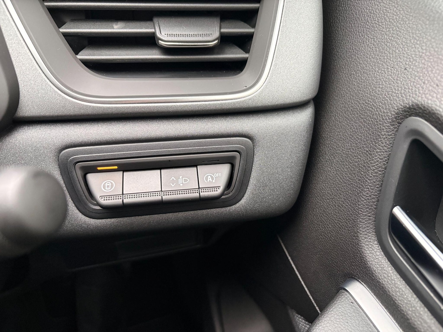 Used Renault Captur 2024 for sale - 76992893: Photo 22