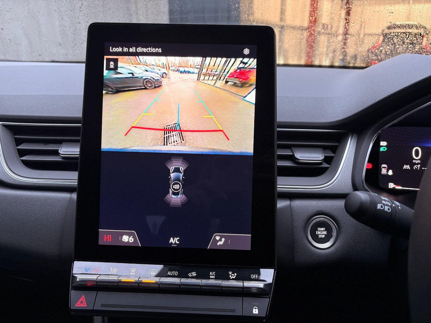 Used Renault Captur 2024 for sale - 76992893: Photo 35