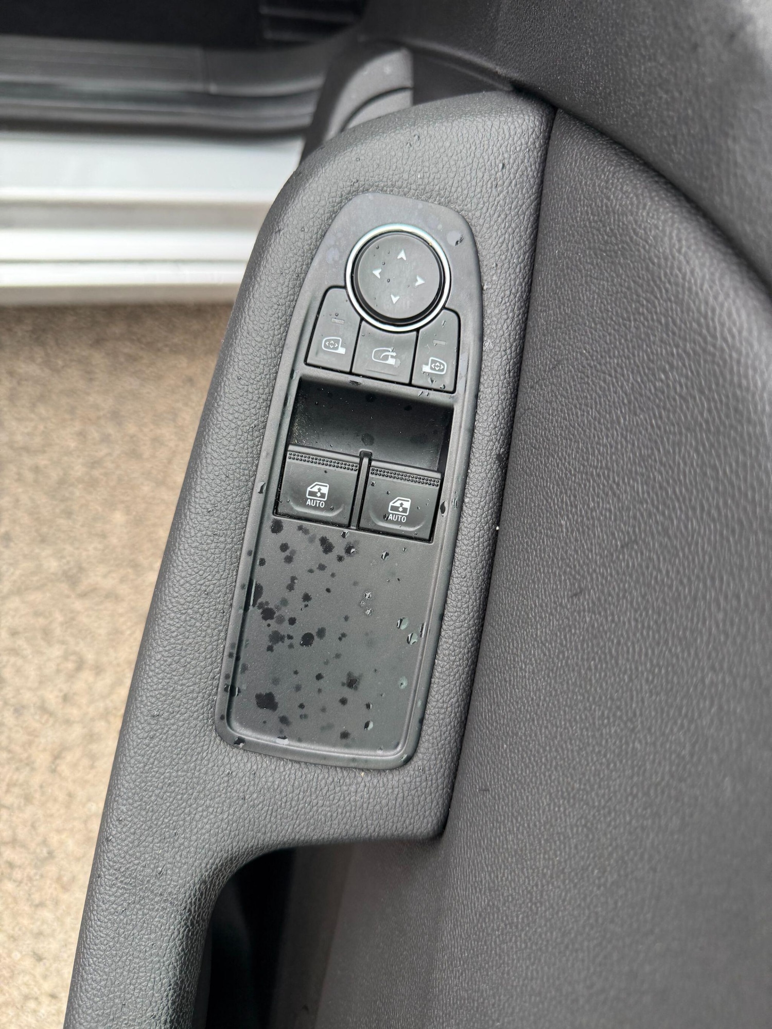 Used Renault Clio 2020 for sale - 76886554: Photo 17