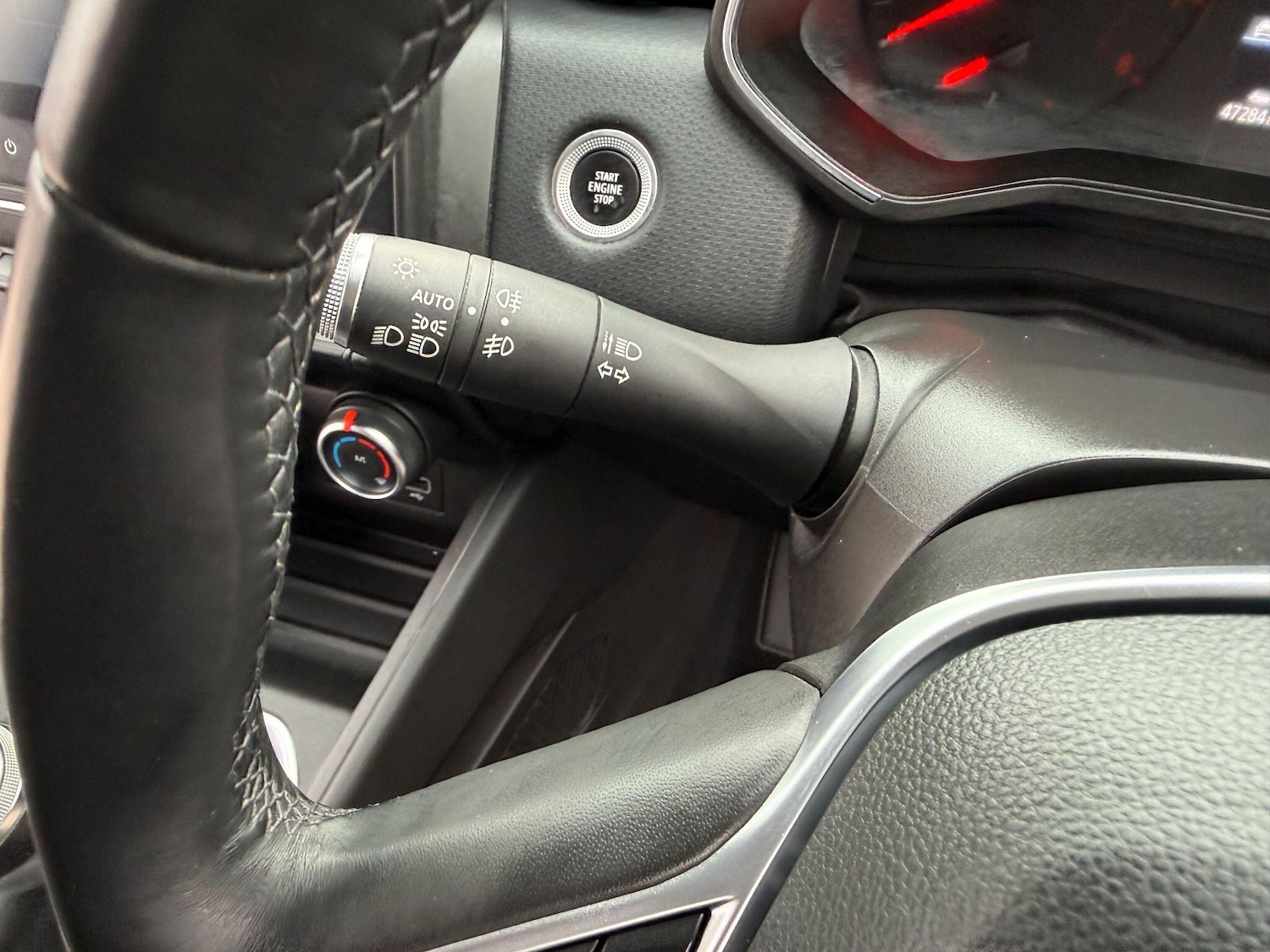 Used Renault Clio 2020 for sale - 76886554: Photo 22