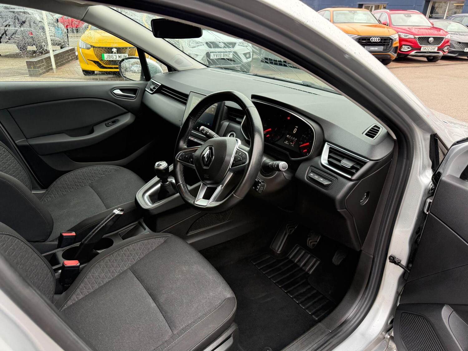 Used Renault Clio 2020 for sale - 76886554: Photo 37