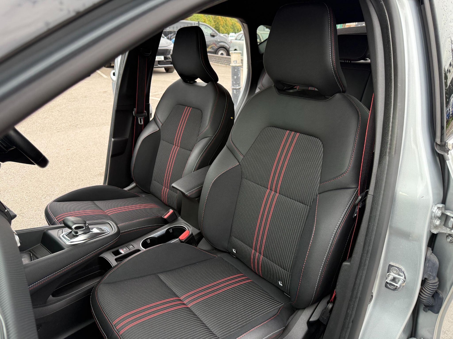 Used Renault Captur 2022 for sale - 76522232: Photo 40