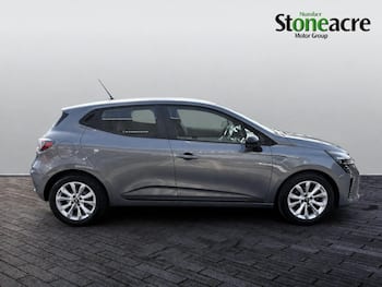 Used Renault Clio 2025 for sale - 79820218: Photo