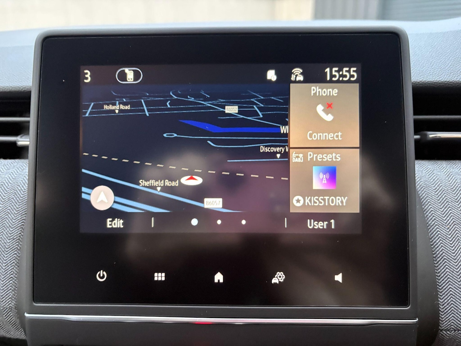 Used Renault Clio for sale - 77242393: Photo 33