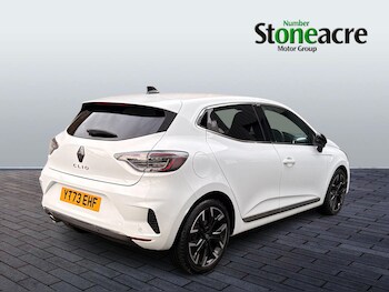 Used Renault Clio 2023 for sale - 77242393: Photo