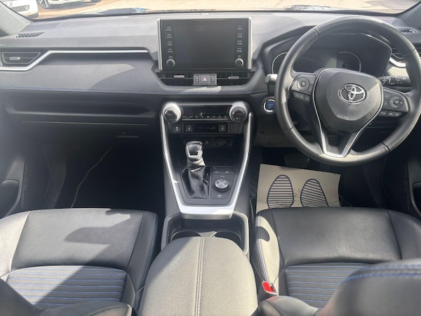 Used Toyota RAV4 2021 for sale - 76024468: Photo 11