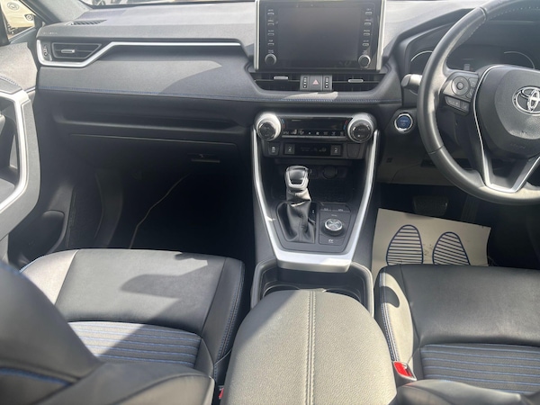 Used Toyota RAV4 2021 for sale - 76024468: Photo 12
