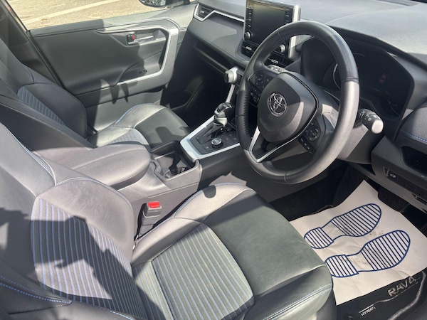 Used Toyota RAV4 2021 for sale - 76024468: Photo 16