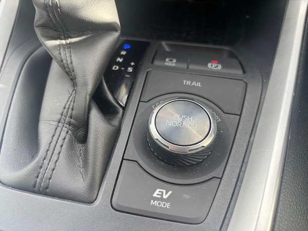 Used Toyota RAV4 2021 for sale - 76024468: Photo 21