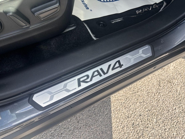 Used Toyota RAV4 2021 for sale - 76024468: Photo 43