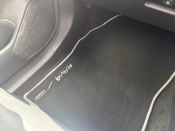 Used Toyota RAV4 2021 for sale - 76024468: Photo 44