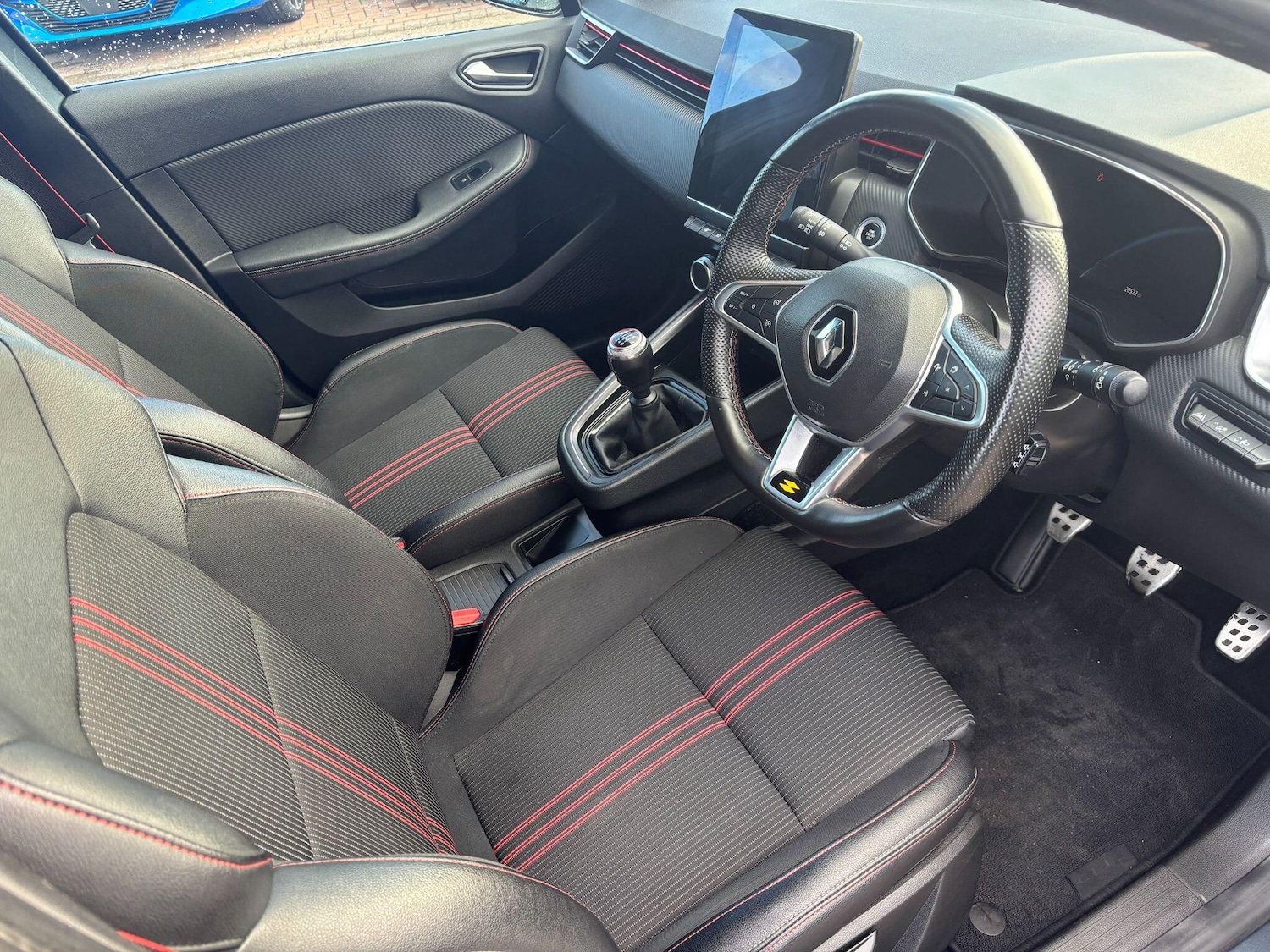 Used Renault Clio 2022 for sale - 76521725: Photo 11