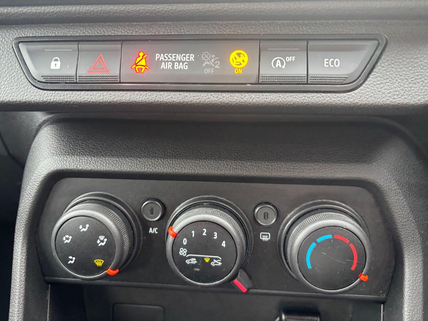 Used Dacia Sandero Stepway 2022 for sale - 76850518: Photo 24