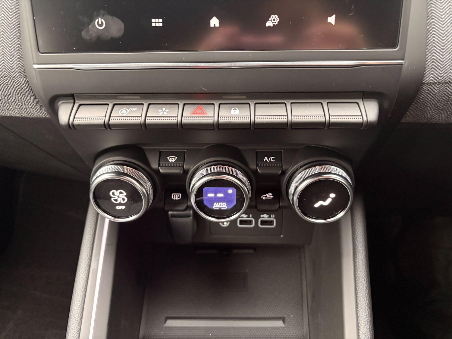 Used Renault Clio 2025 for sale - 77315007: Photo 19