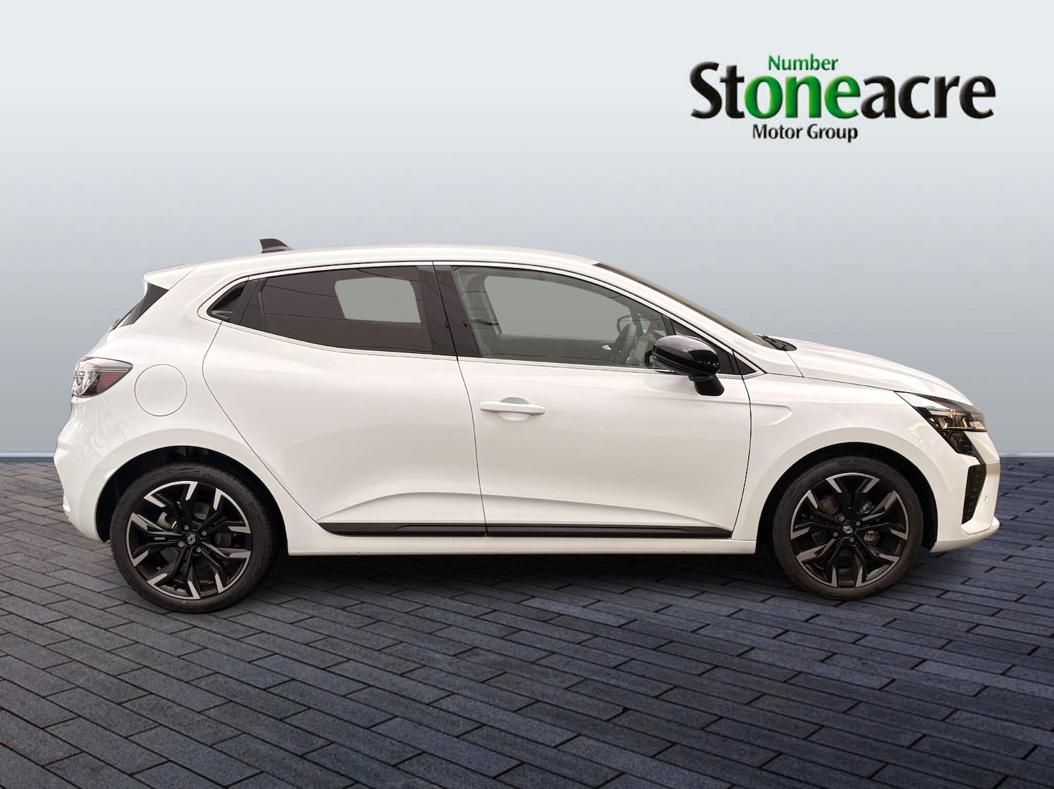 Used Renault Clio 2025 for sale - 77315007: Photo 2