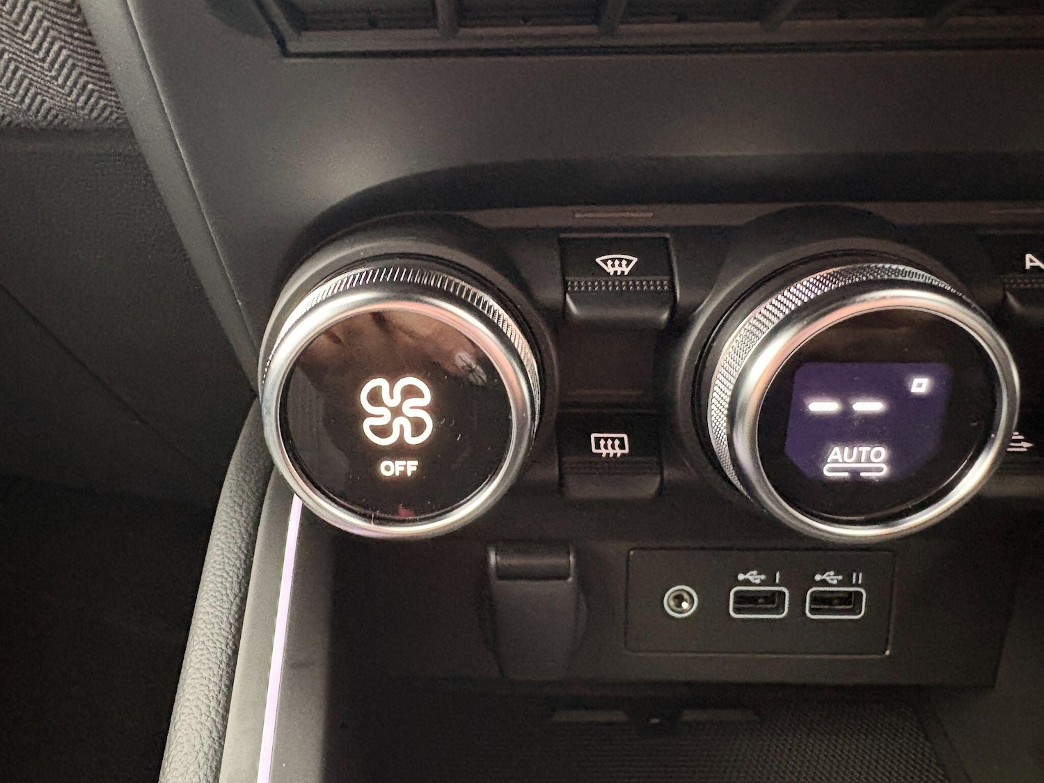 Used Renault Clio 2025 for sale - 77315007: Photo 27