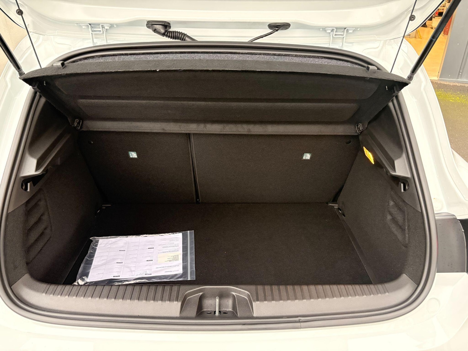 Used Renault Clio 2025 for sale - 77315007: Photo 40