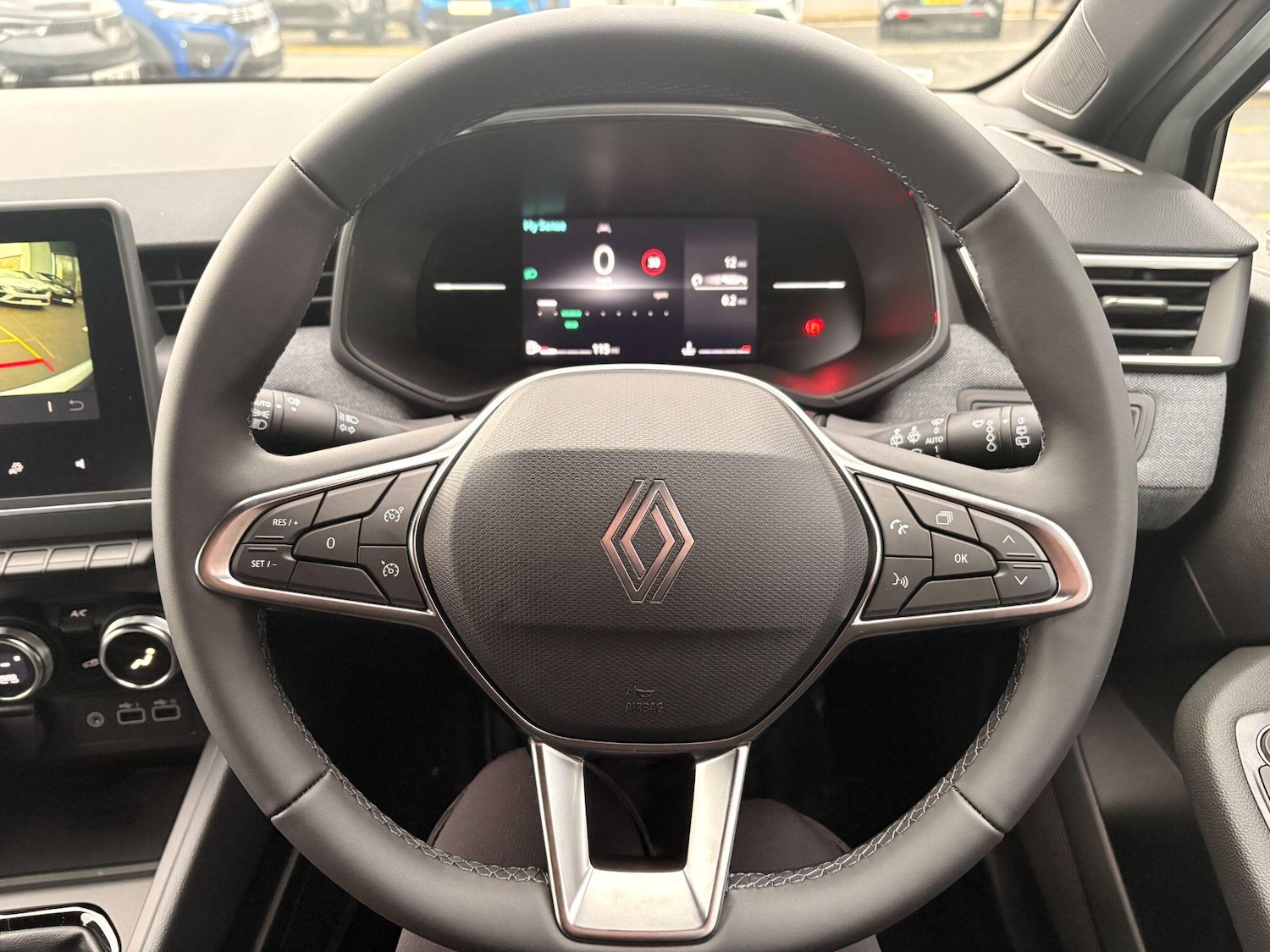 Used Renault Clio 2025 for sale - 77315007: Photo 41