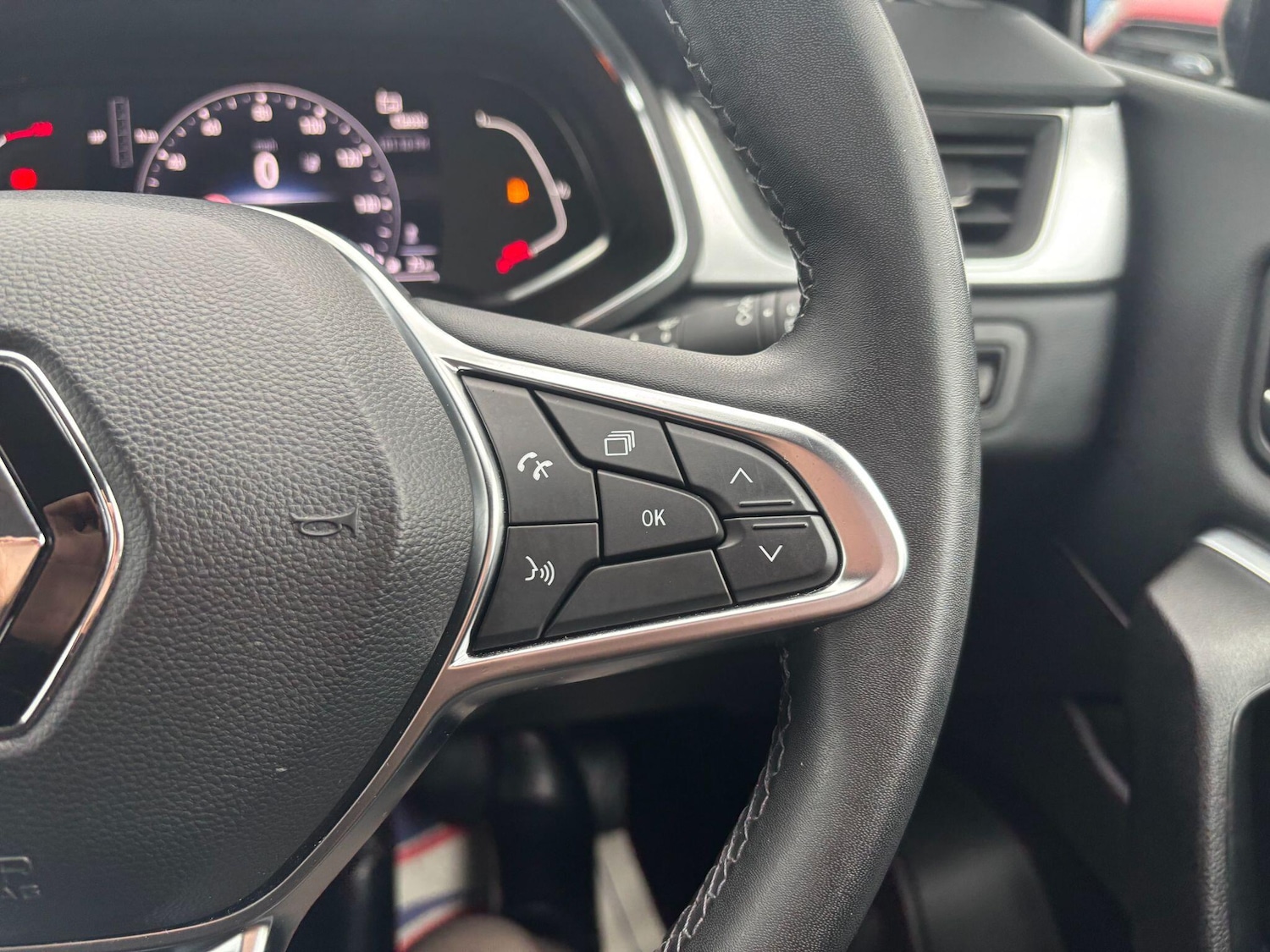 Used Renault Captur 2022 for sale - 76667415: Photo 16