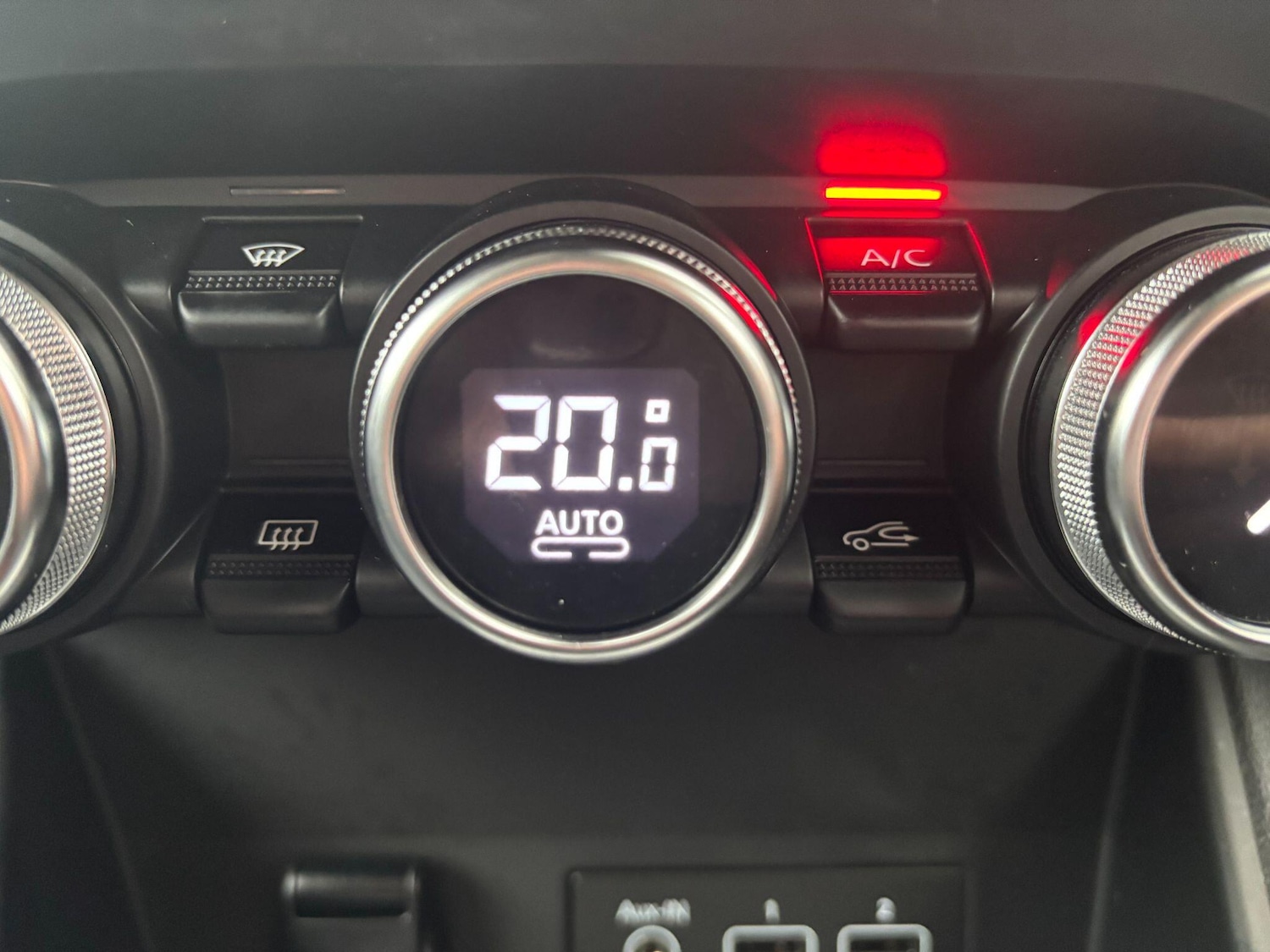 Used Renault Captur 2022 for sale - 76667415: Photo 35