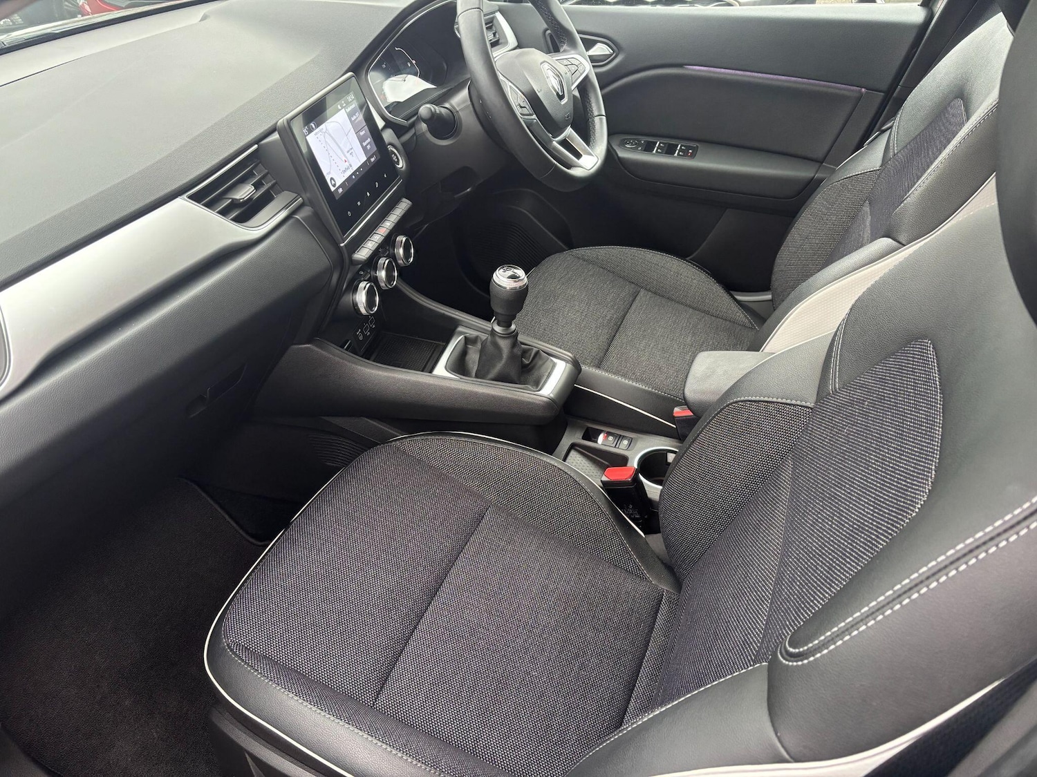 Used Renault Captur 2022 for sale - 76667415: Photo 38