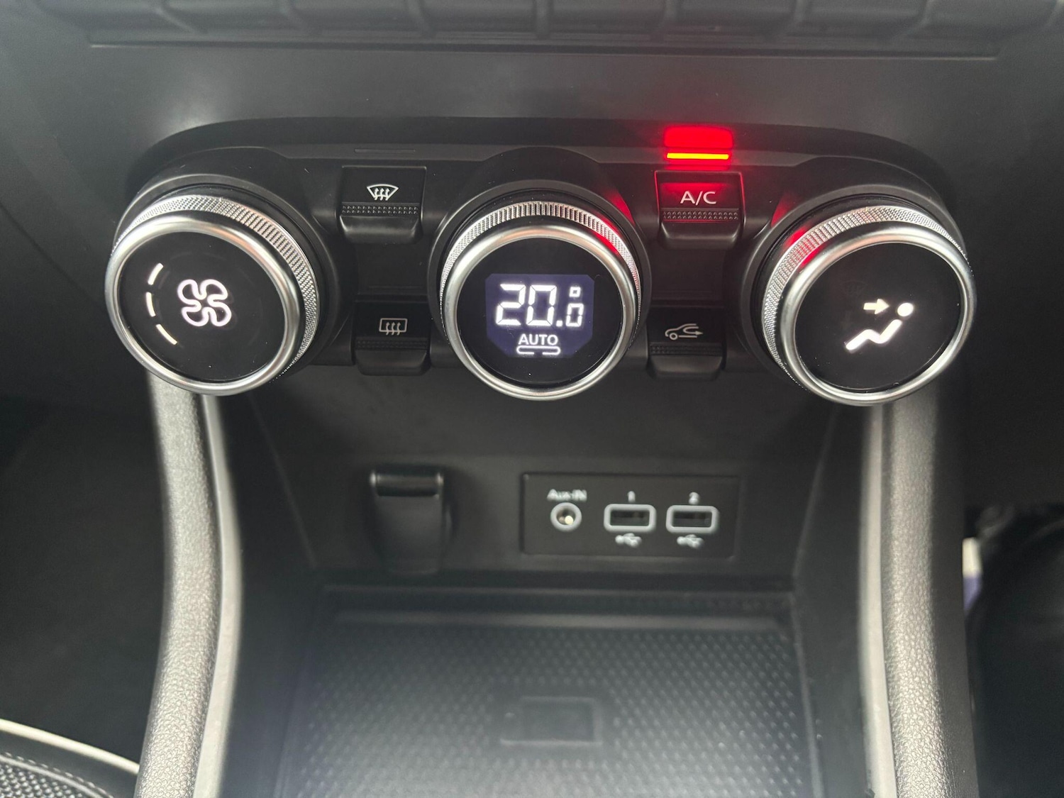 Used Renault Captur 2022 for sale - 76667415: Photo 41